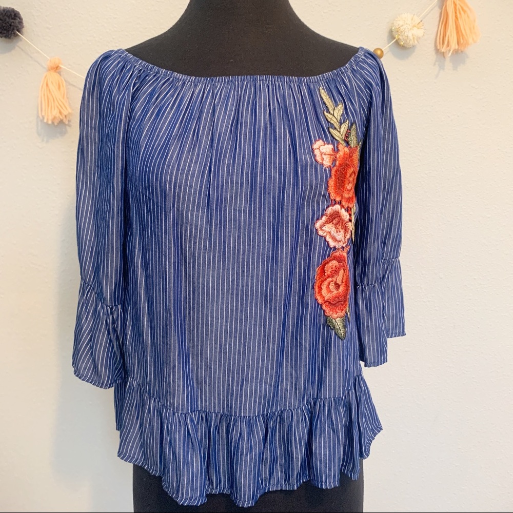 Candie’s Top with Flower Embroidery